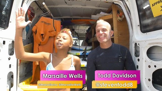 Travel with Marsaille - Surfing in Venice Beach